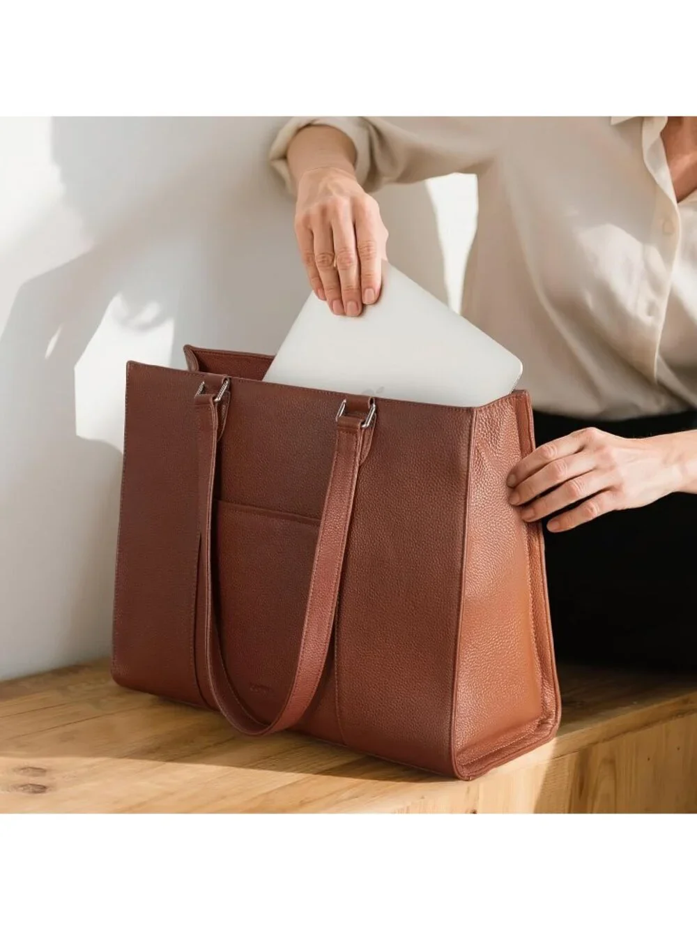 Women Z2-cognac  Brown Leather Shoulder Satchel Laptop Compartment Bag